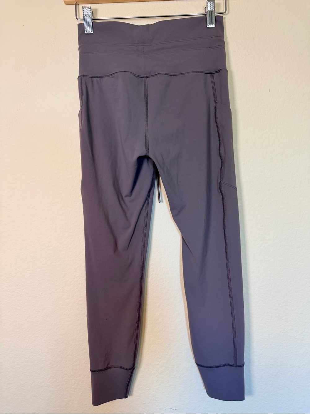 Vuori Daily Pocket Leggings Small Charcoal Gray High Rise Drawstring VW490 - Picture 6 of 9